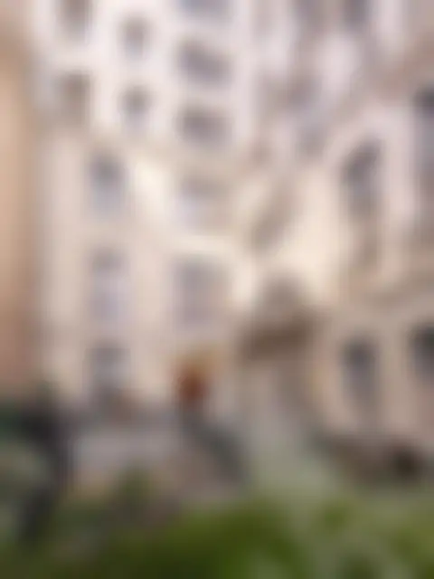Bureau 1 360 m² – Paris (75007) – offre confidentielle
