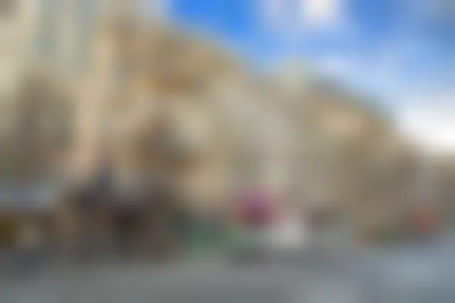 Bureau 860 m² – Paris (75010) – offre confidentielle