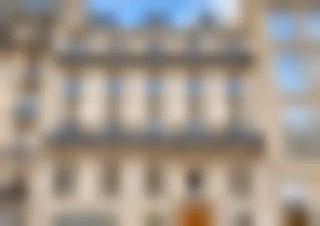 Bureau 190 m² – Paris (75008) – offre confidentielle