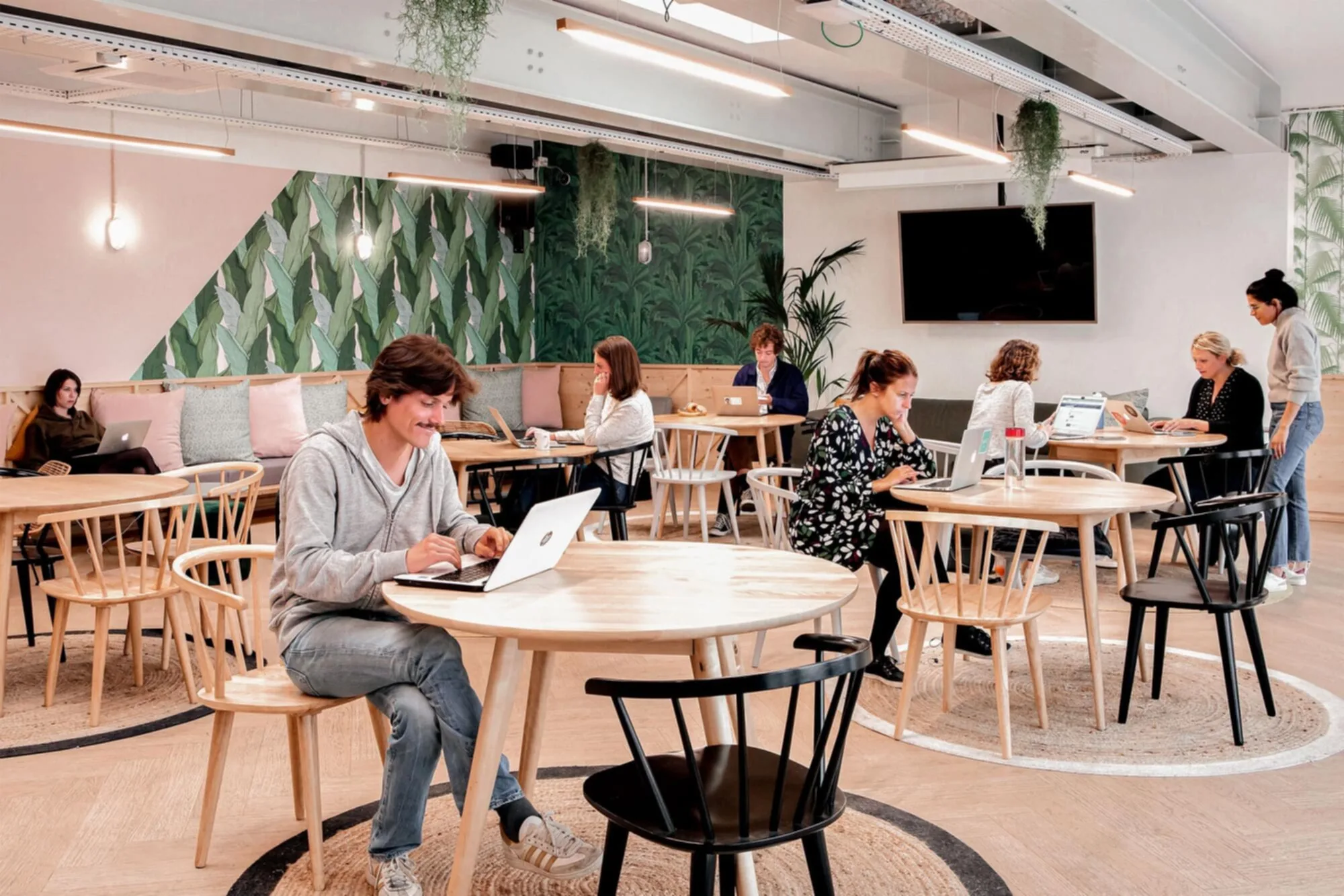 Coworking 68 m² – Paris (75008)