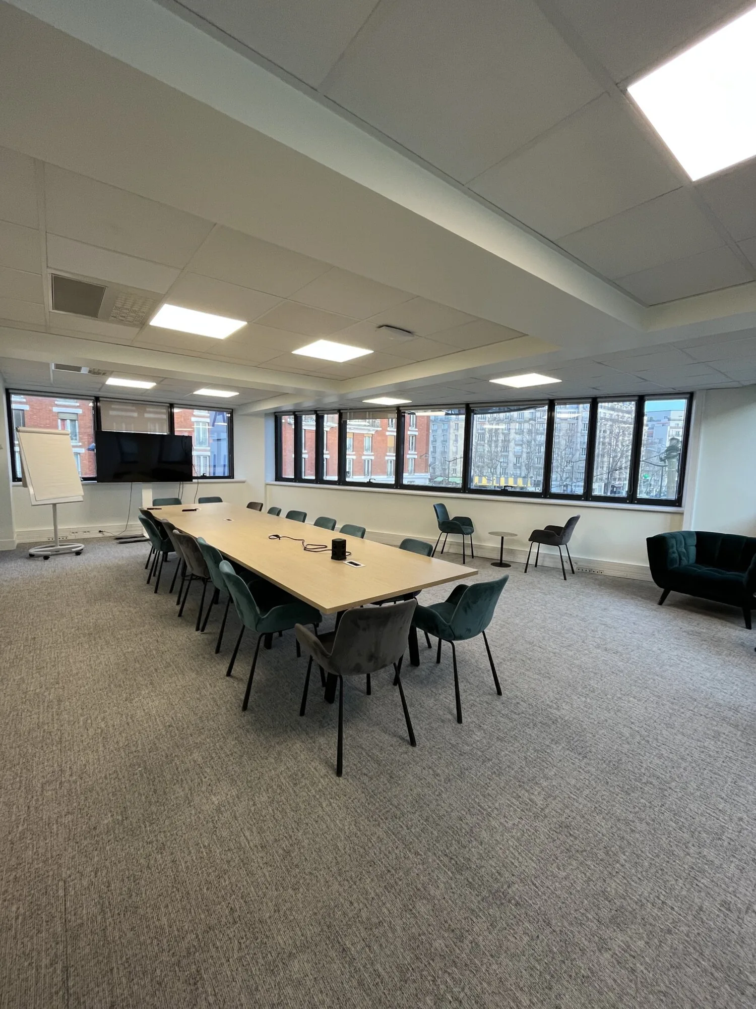 Bureau 776 m² – Paris (75017)
