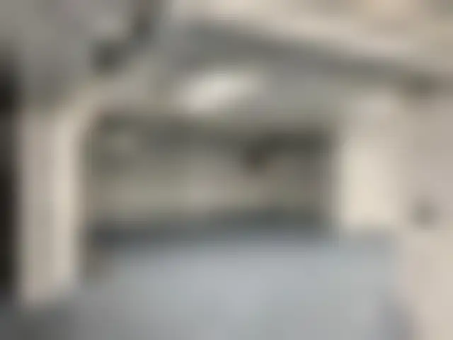 Entrepôt 140 m² – Paris (75017) – offre confidentielle