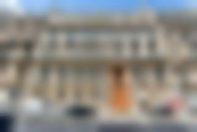 Bureau 290 m² – Paris (75008) – offre confidentielle