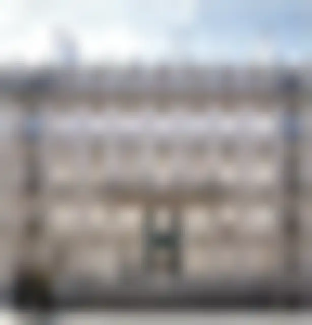 Bureau 2 500 m² – Paris (75008) – offre confidentielle