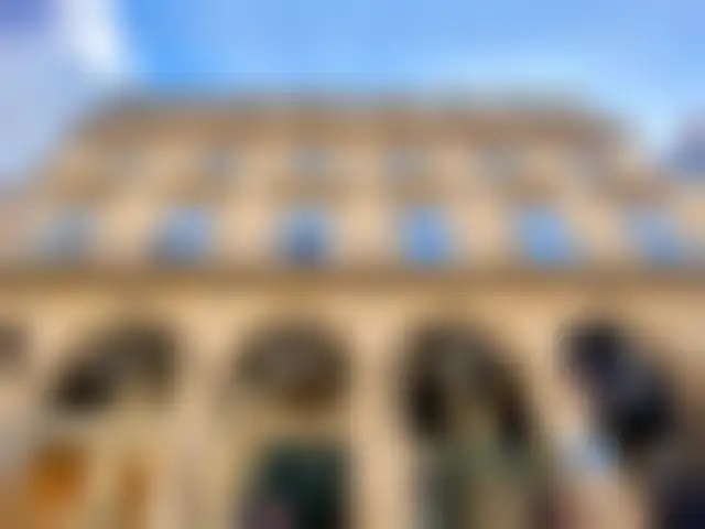 Bureau 100 m² – Paris (75001) – offre confidentielle