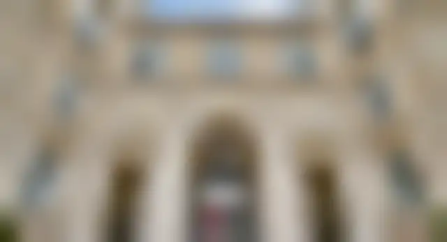 Bureau 870 m² – Paris (75007) – offre confidentielle