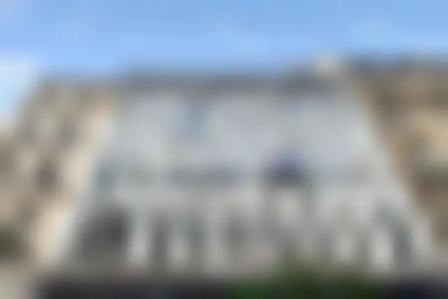 Bureau 2 200 m² – Paris (75011) – offre confidentielle