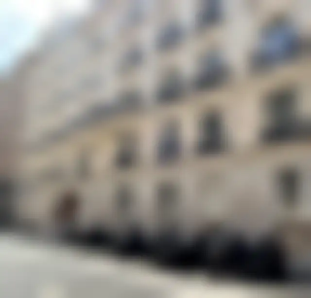 Bureau 40 m² – Paris (75116) – offre confidentielle