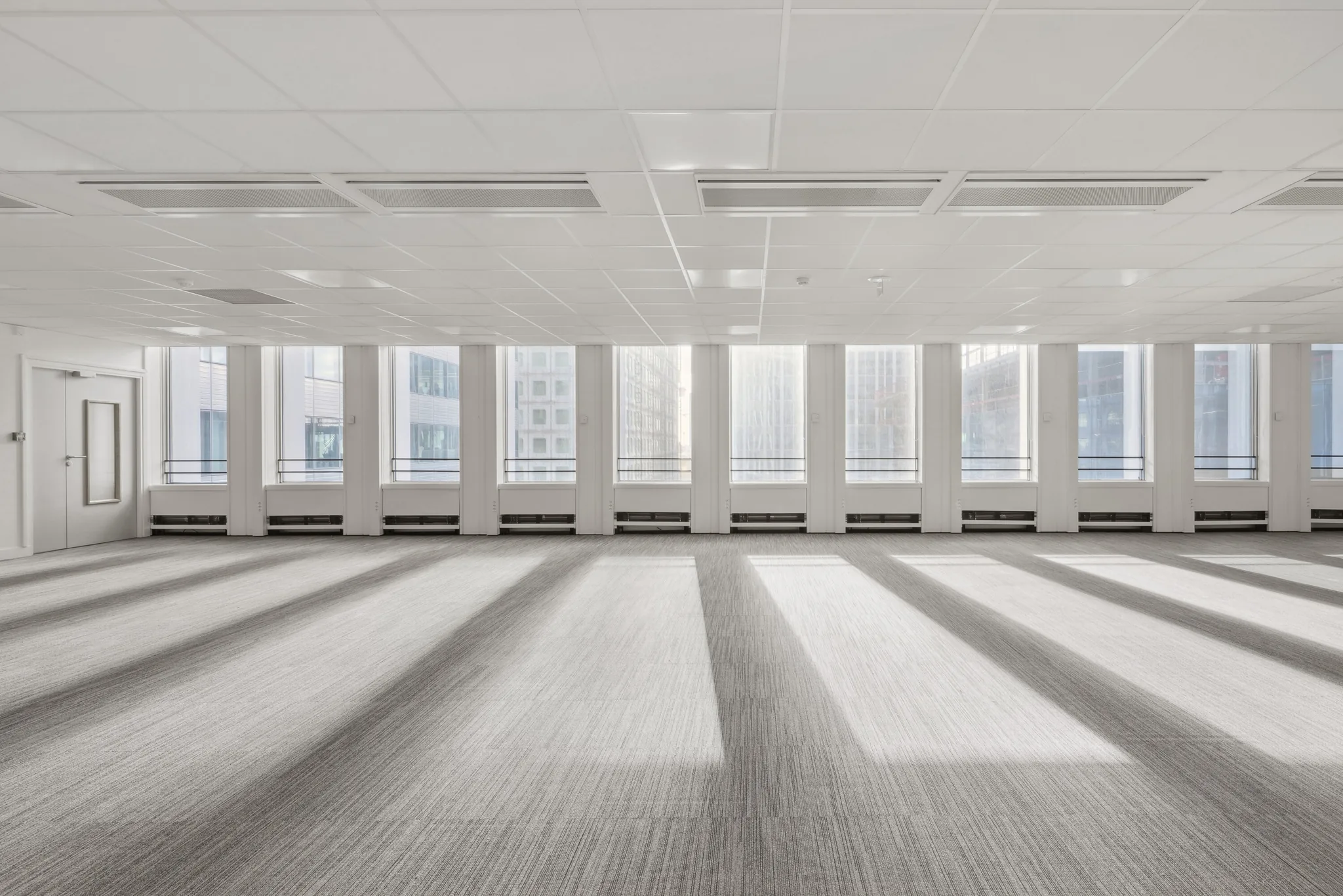 Bureau 1 036 m² – Puteaux (92800)