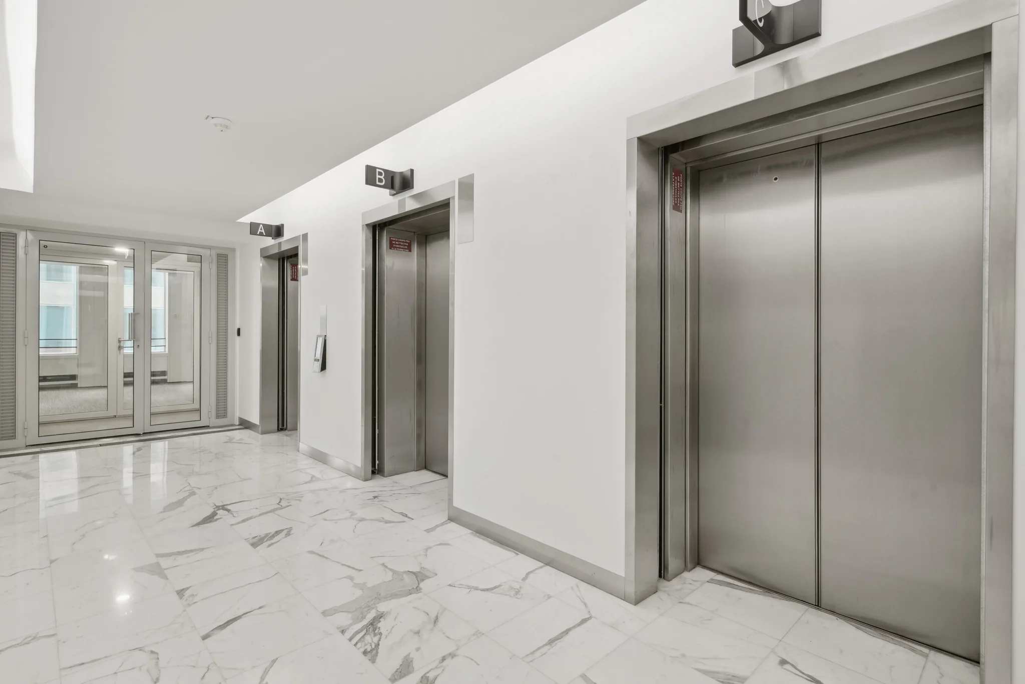 Bureau 1 036 m² – Puteaux (92800)