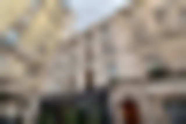 Bureau 90 m² – Paris (75011) – offre confidentielle