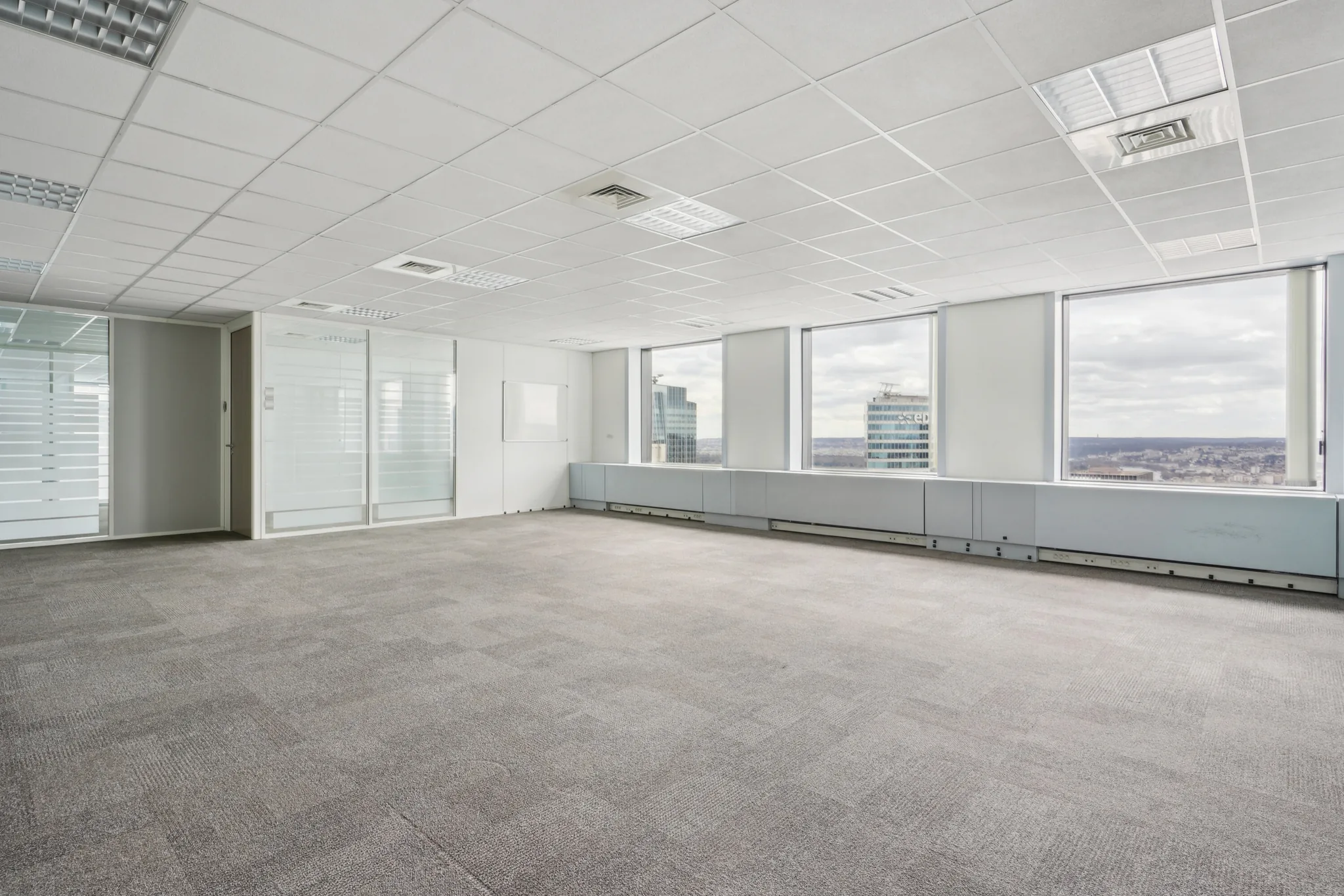 Bureau 6 900 m² – Courbevoie (92400)