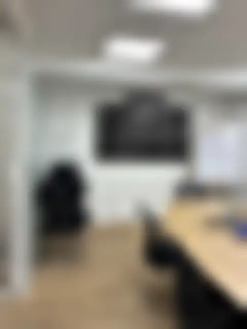 Bureau 200 m² – Paris (75014) – offre confidentielle
