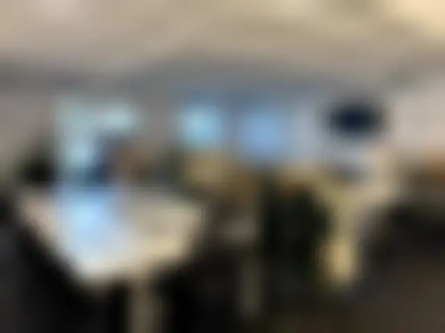 Bureau 880 m² – Paris (75007) – offre confidentielle