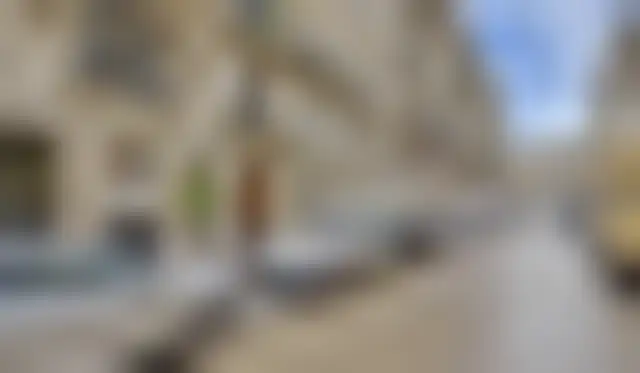 Bureau 200 m² – Paris (75007) – offre confidentielle