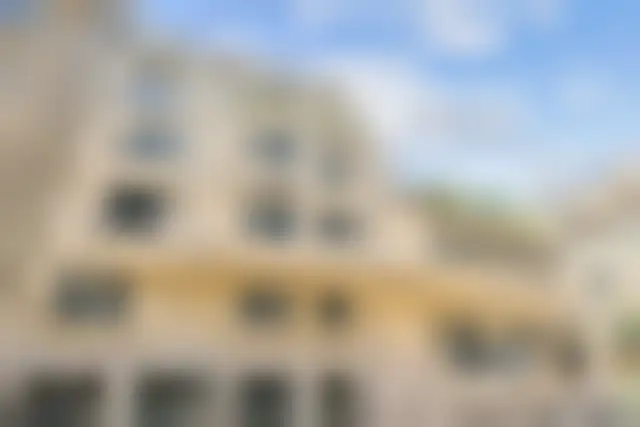 Bureau 890 m² – Paris (75016) – offre confidentielle