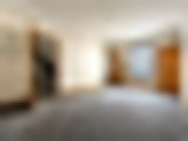 Local Professionnel 130 m² – Paris (75014) – offre confidentielle