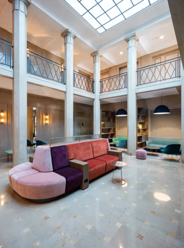 Bureau 1 576 m² – Paris (75011)