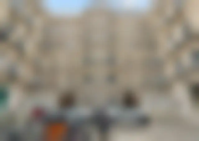 Bureau 880 m² – Paris (75008) – offre confidentielle
