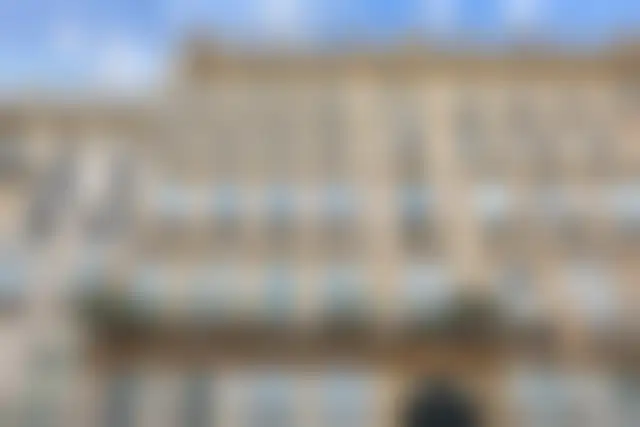Bureau 120 m² – Paris (75007) – offre confidentielle