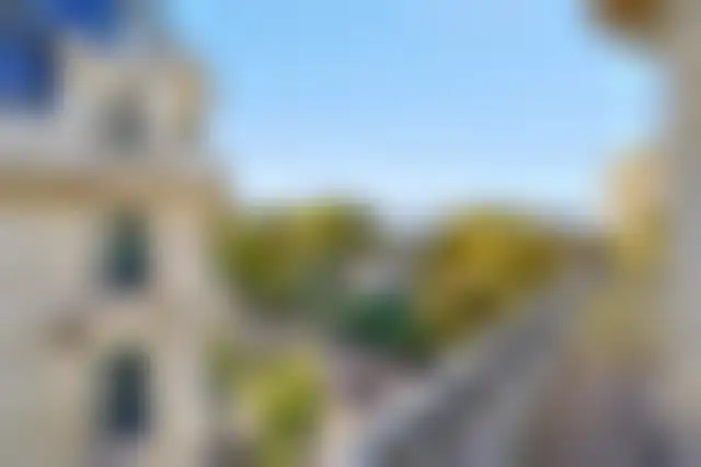 Bureau 1 130 m² – Paris (75008) – offre confidentielle