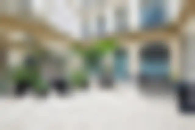 Bureau 1 130 m² – Paris (75008) – offre confidentielle