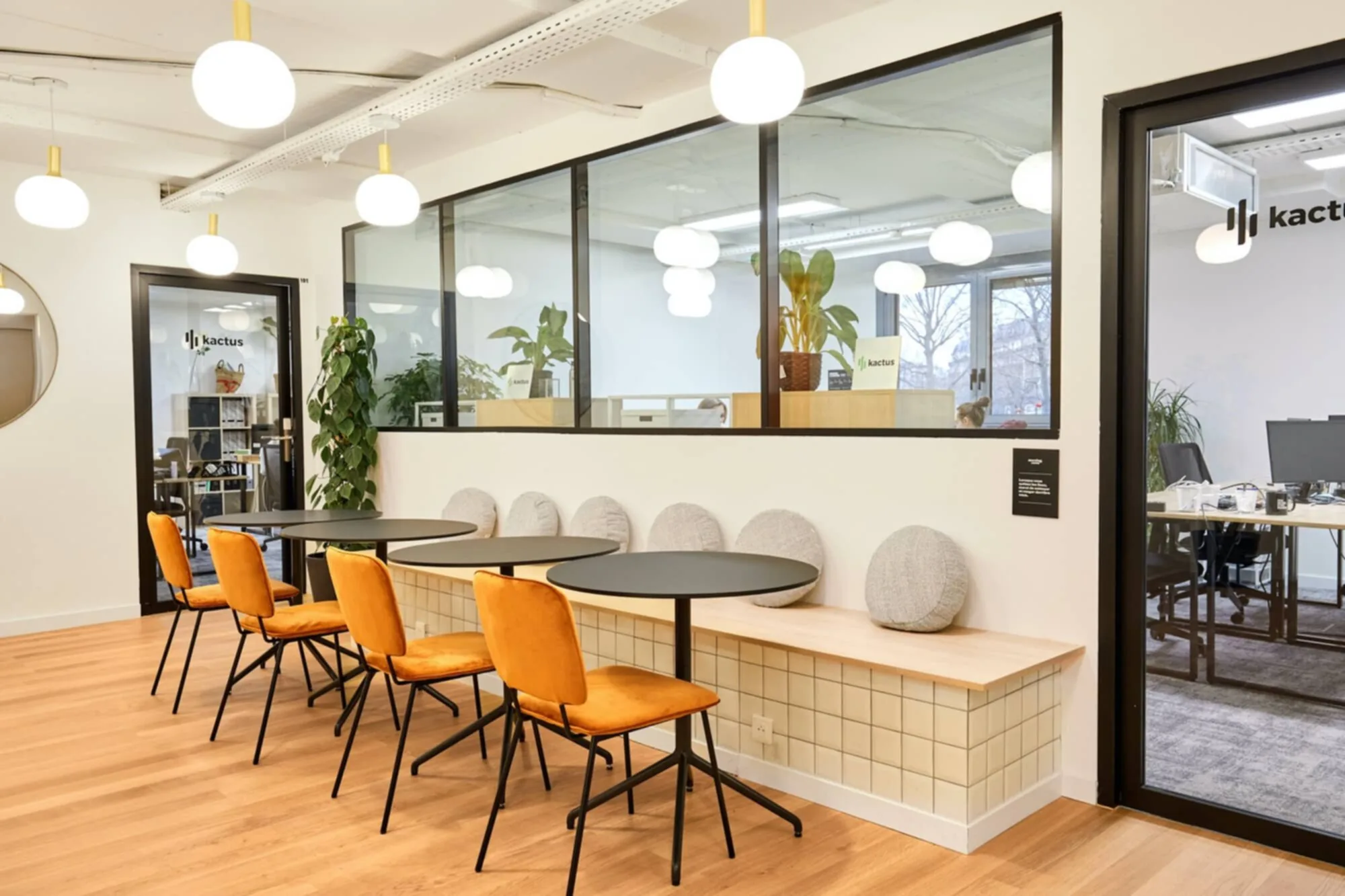 Bureau 212 m² – Paris (75010)