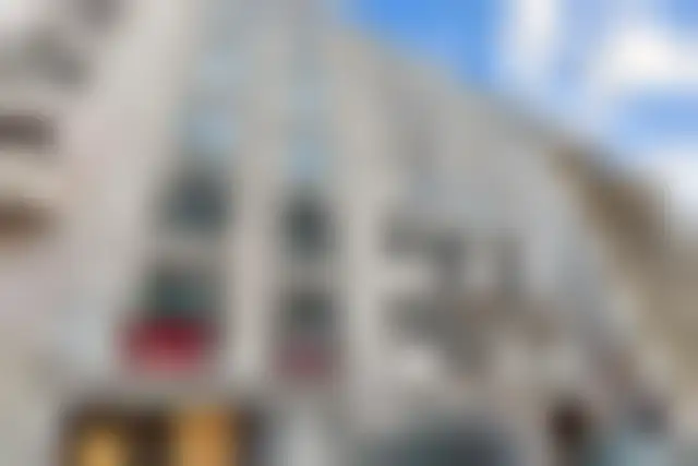 Bureau 930 m² – Neuilly-sur-Seine (92200) – offre confidentielle