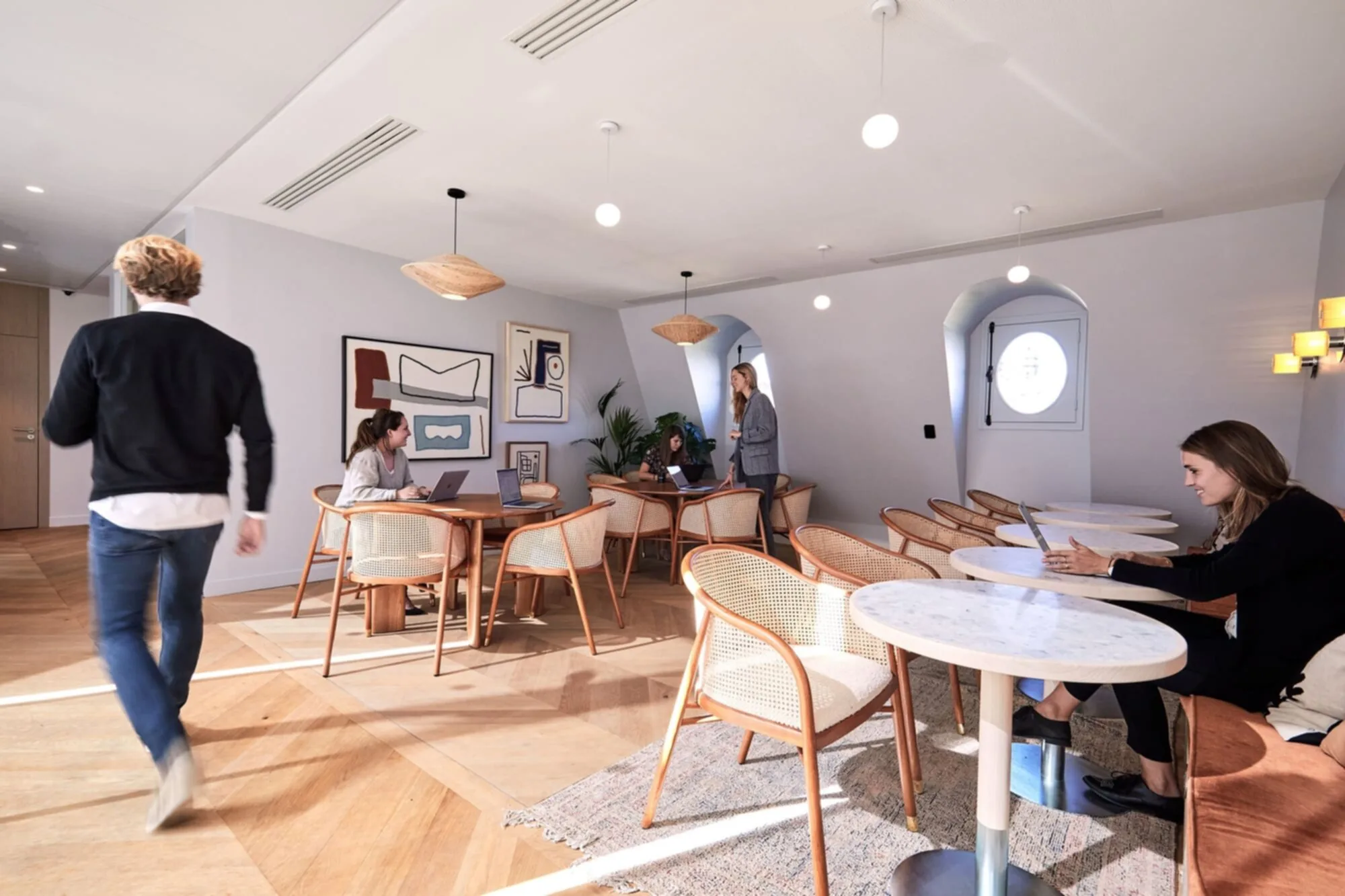 Bureau 103 m² – Paris (75008)