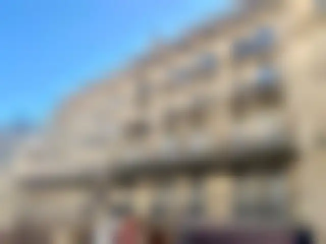 Bureau 210 m² – Paris (75008) – offre confidentielle