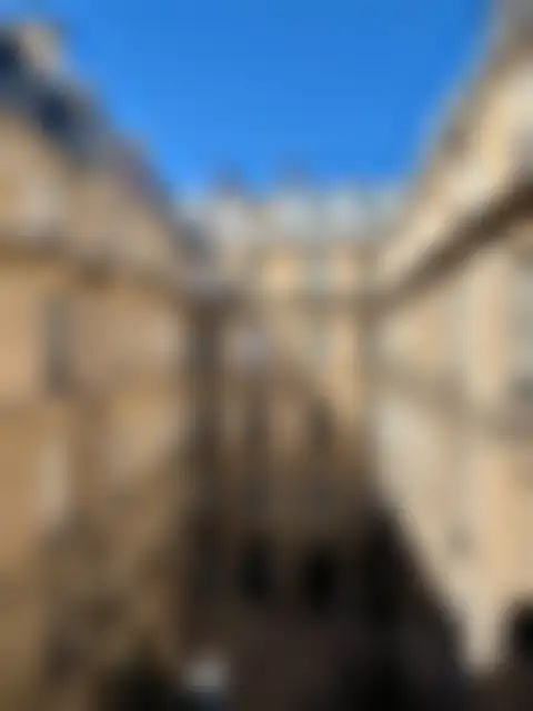 Bureau 70 m² – Paris (75008) – offre confidentielle
