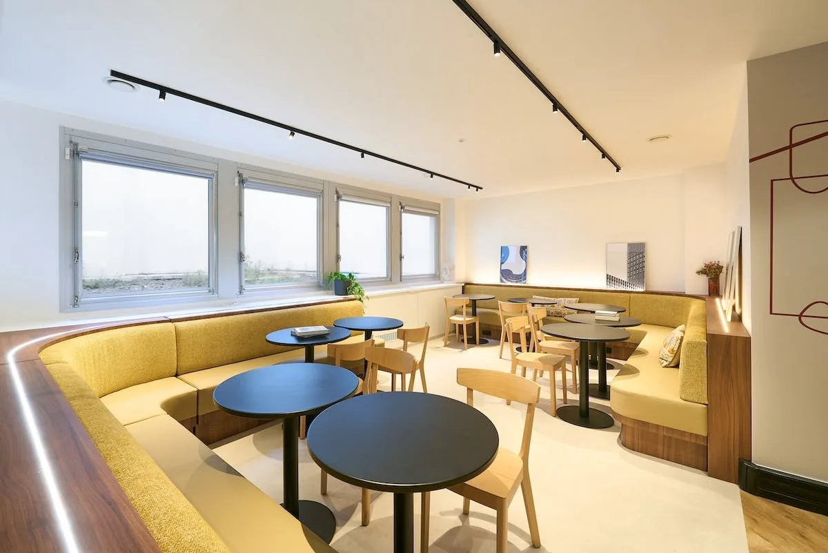 Bureau 150 m² – Paris (75008)