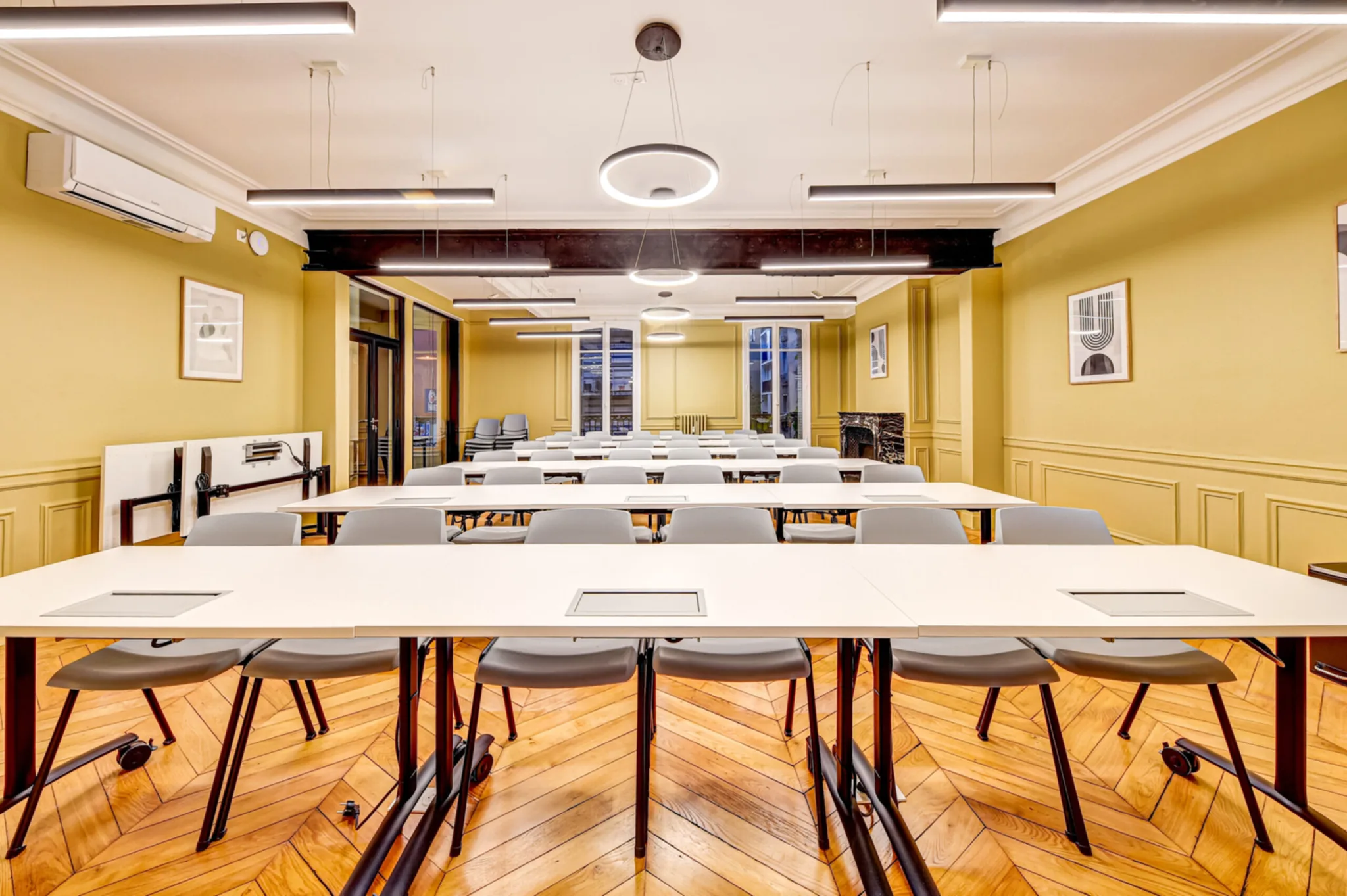 Bureau 450 m² – Paris (75019)