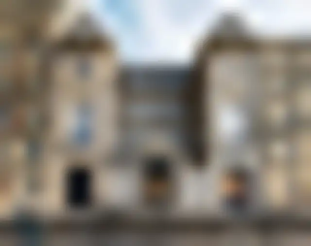Bureau 2 770 m² – Paris (75003) – offre confidentielle