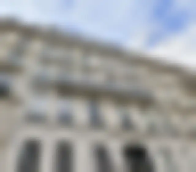 Bureau 50 m² – Paris (75116) – offre confidentielle