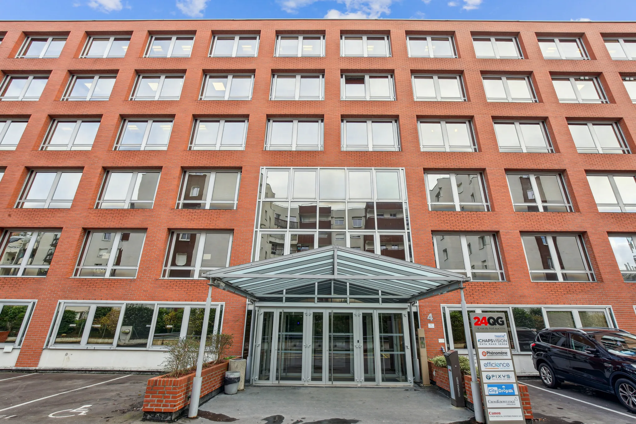Bureau 6 786 m² – Suresnes (92158)