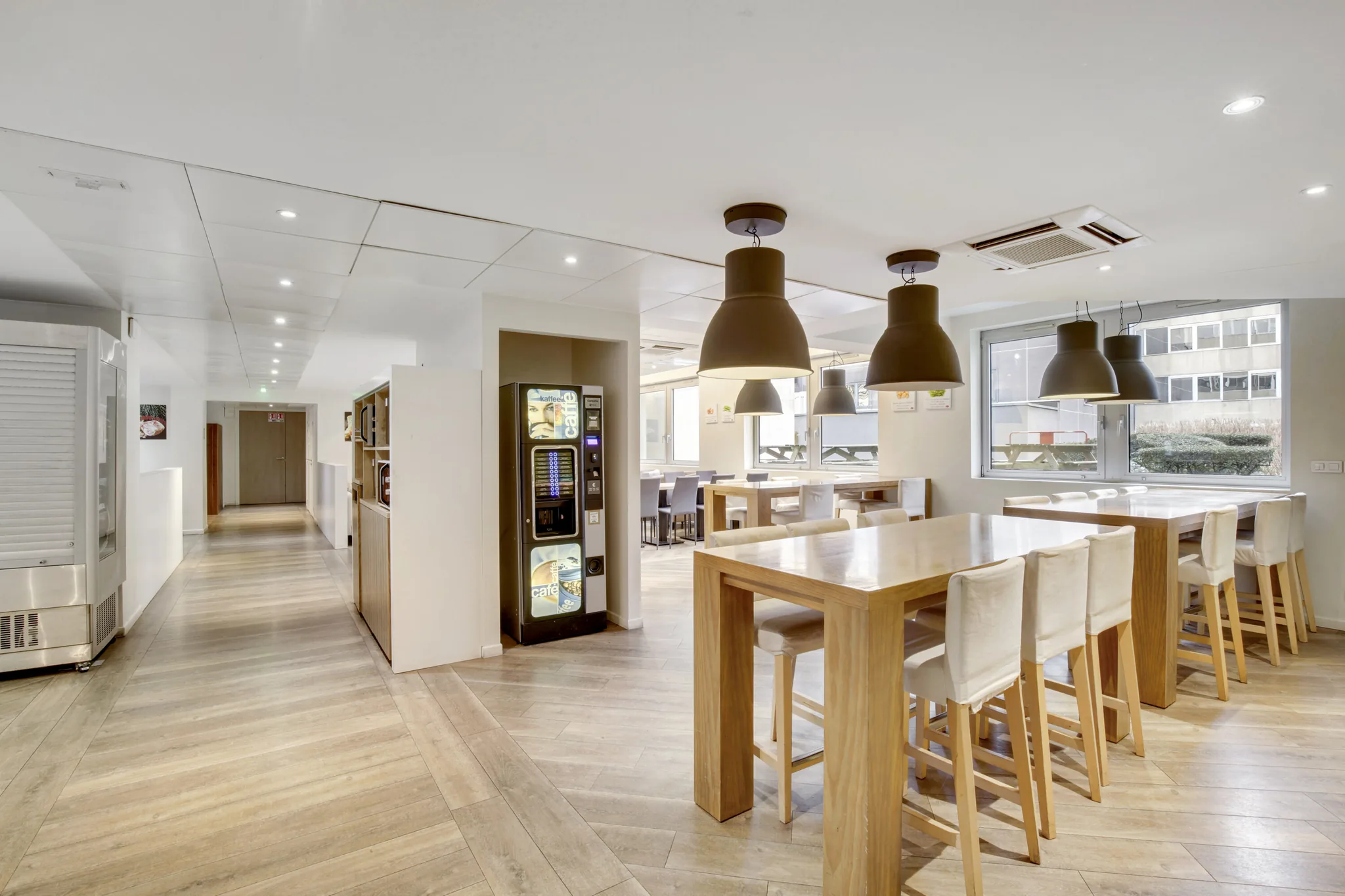 Bureau 6 786 m² – Suresnes (92158)