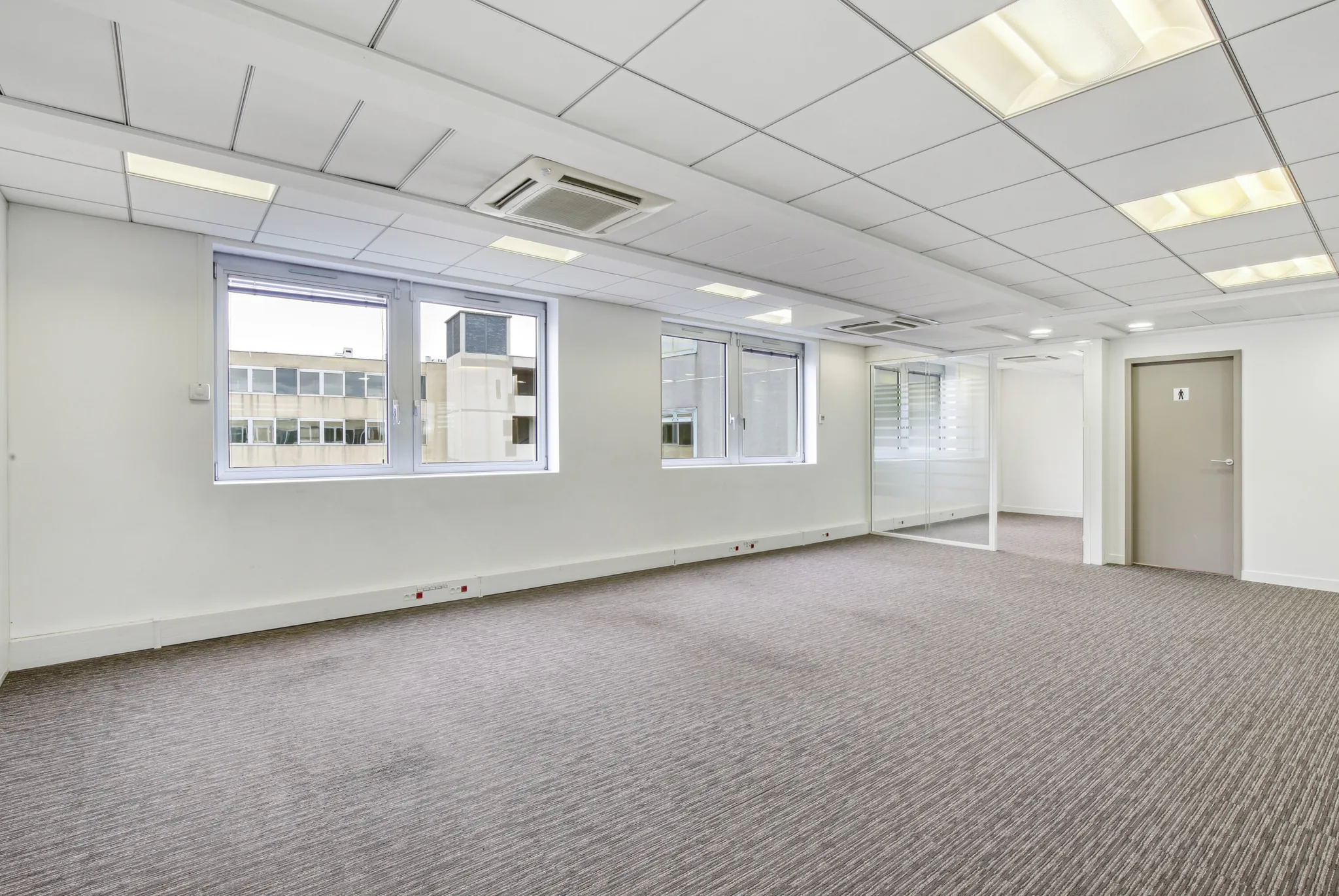 Bureau 6 786 m² – Suresnes (92158)