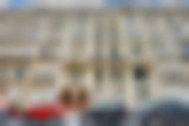 Local Professionnel 120 m² – Paris (75017) – offre confidentielle