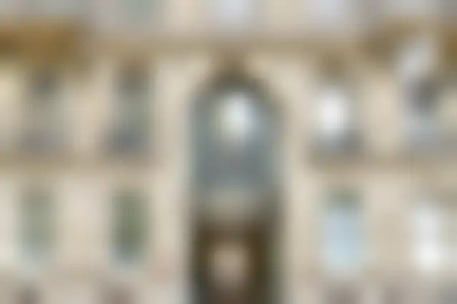 Bureau 1 710 m² – Paris (75008) – offre confidentielle