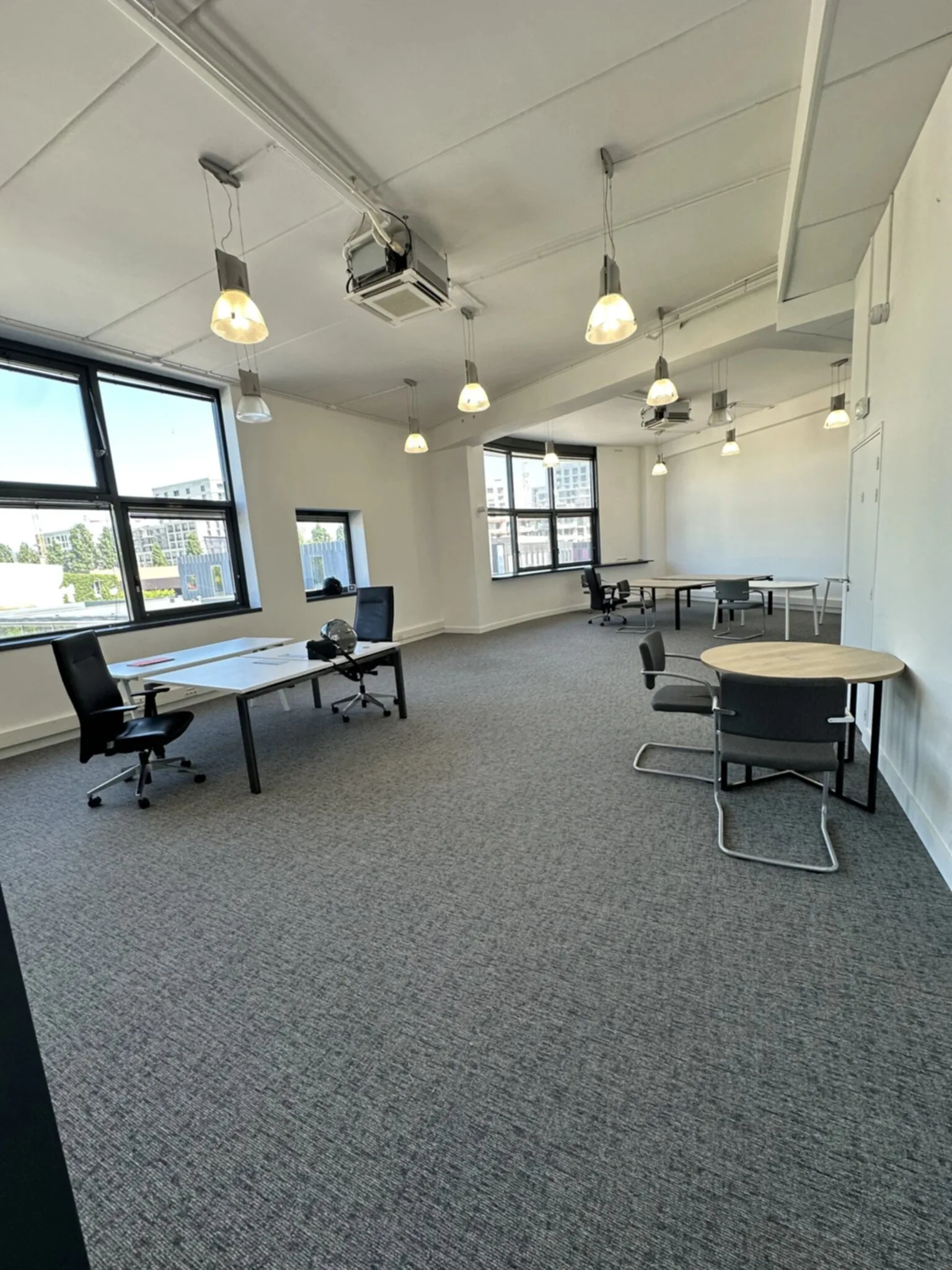 Bureau 122 m² – Clichy (92110)
