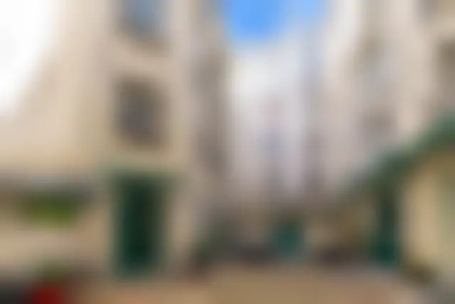 Bureau 70 m² – Paris (75010) – offre confidentielle