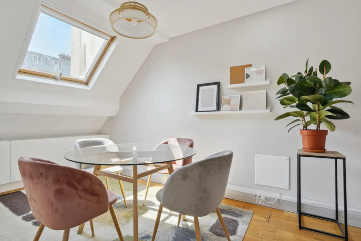 Bureau 860 m² – Paris (75116)