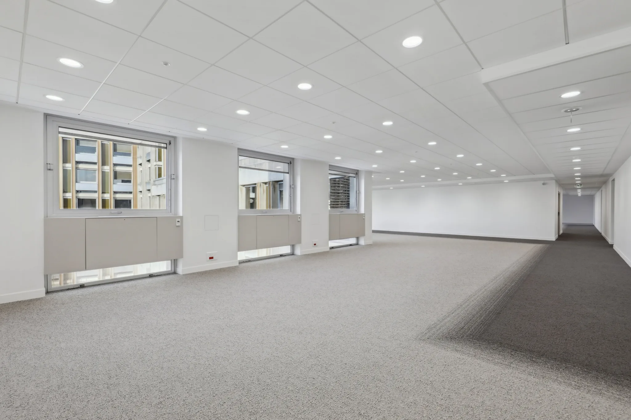 Bureau 5 299 m² – Paris (75012)