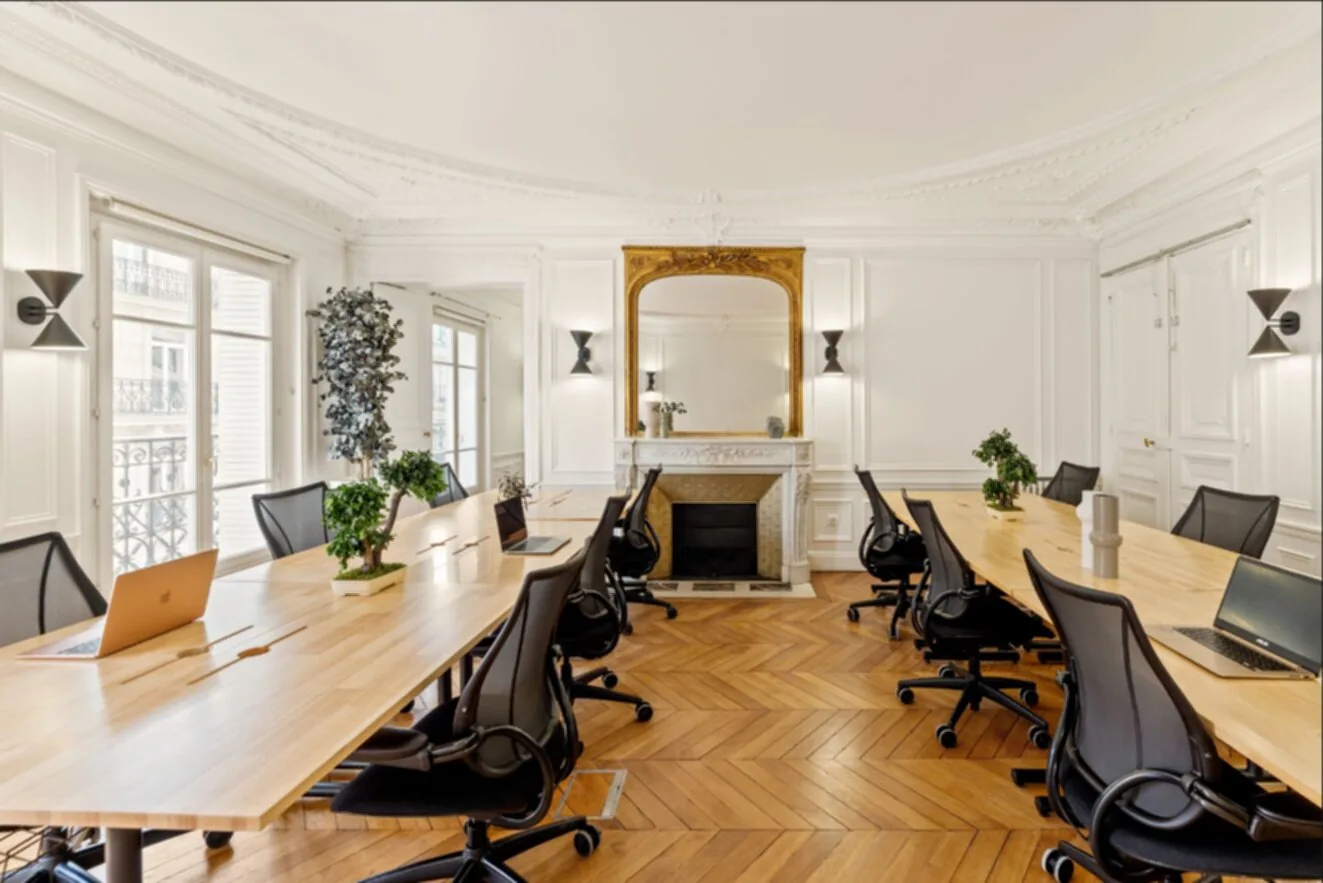 Bureau 215 m² – Paris (75009)