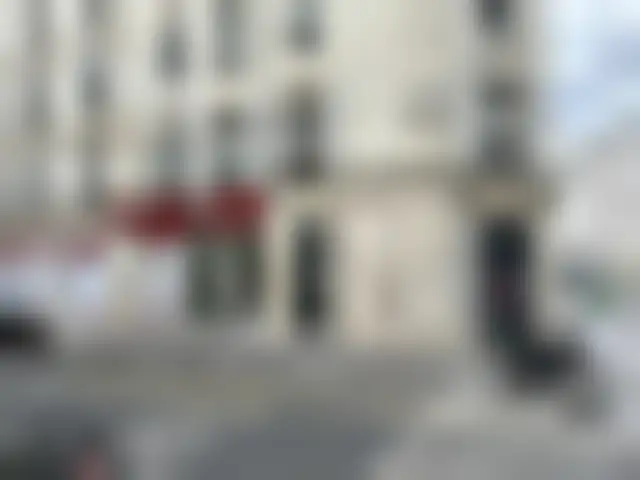 Commerce 240 m² – Paris (75015) – offre confidentielle