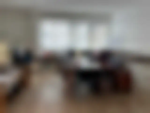 Bureau 100 m² – Paris (75007) – offre confidentielle