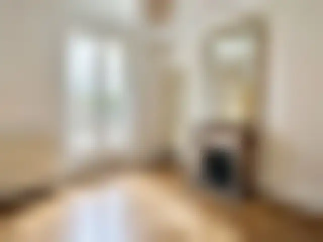 Bureau 120 m² – Paris (75008) – offre confidentielle