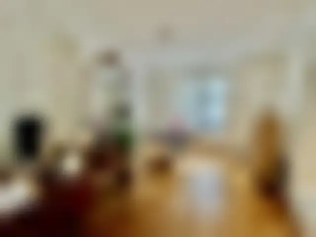 Local Professionnel 140 m² – Paris (75017) – offre confidentielle
