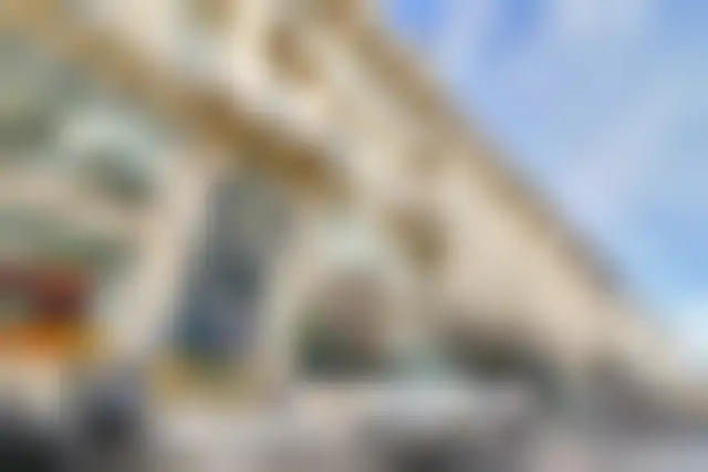 Bureau 1 710 m² – Paris (75010) – offre confidentielle
